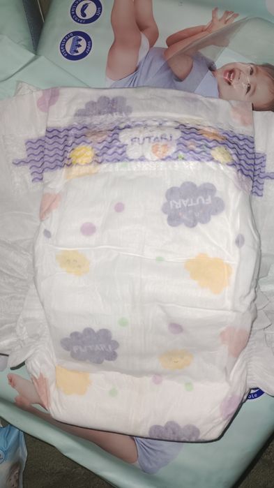 Продам подгузники Футари (не трусики)