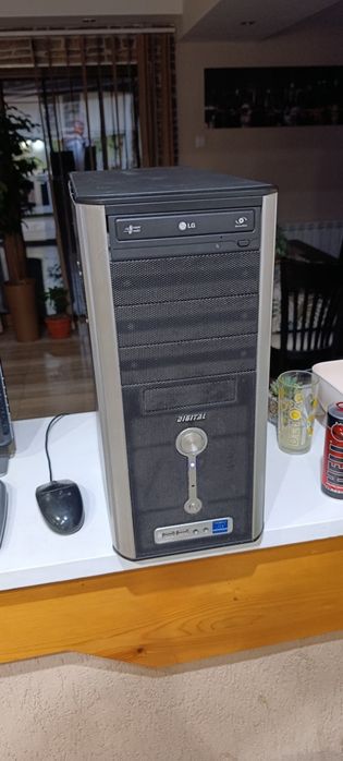 Офис компютър Windows XP