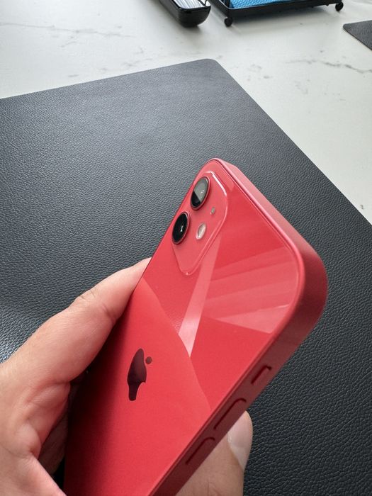 Iphone 12 64GB Red - перфектен