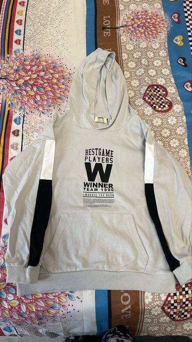 Set hanorace in stare foarte buna