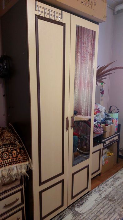 Спальний гарнитур "Ким" б/у