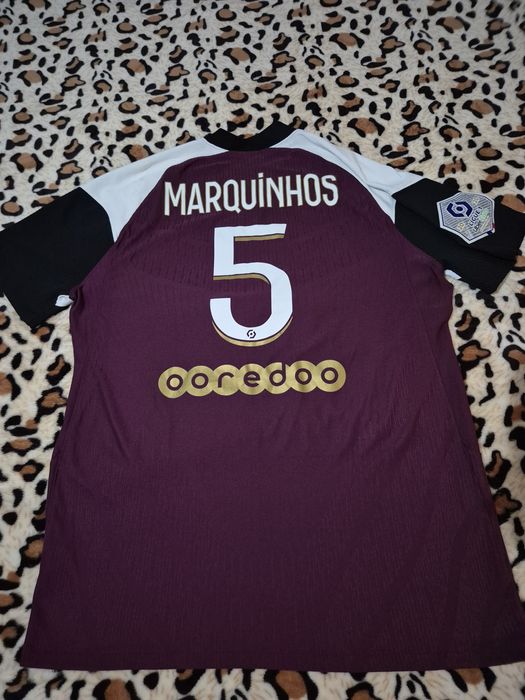 Vând echipament PSG