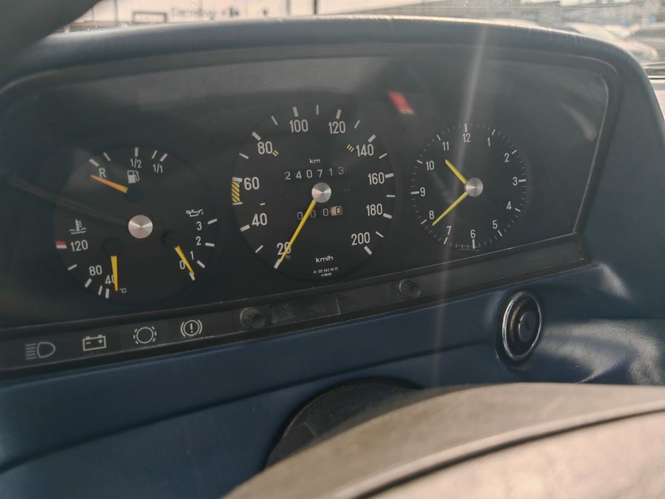 Schimb Mercedes Benz 230, 1980, NR Negre Înmatriculat