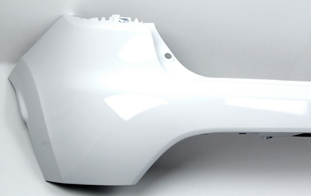 Bara spate noua vopsita alb cod vopsea 369 Renault Clio 2012 - 2019
