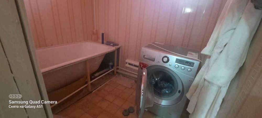 Сдается 2x комнатная квартира 
C обстановкой
В горде Алмалыке