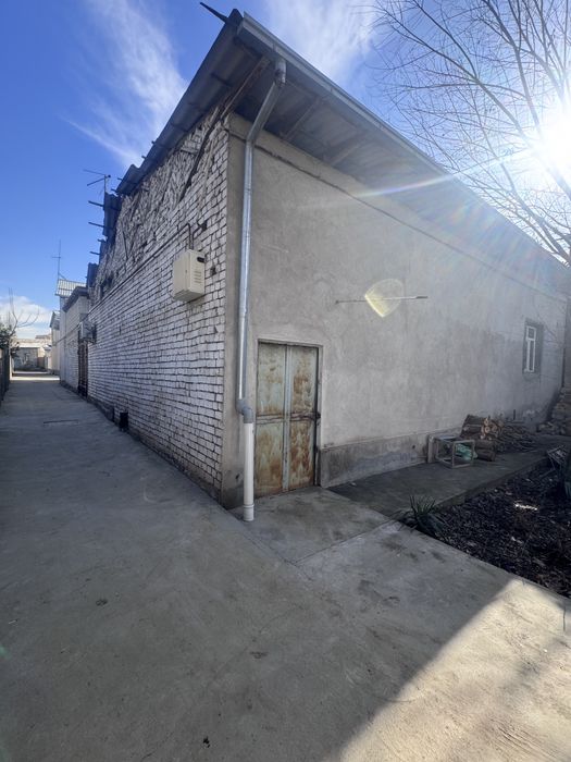 Eahonguzar mahallada Uchastka sotiladi 2 sotik