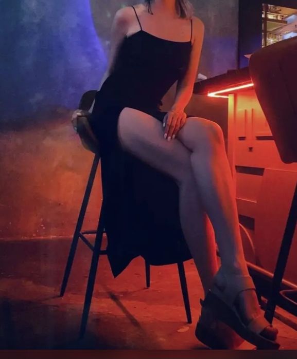 Новое черное платье