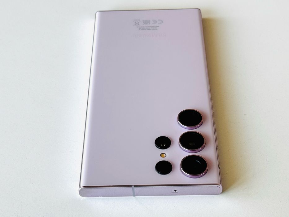 НОВ! Samsung Galaxy S23 Ultra 256GB Гаранция 6 месеца