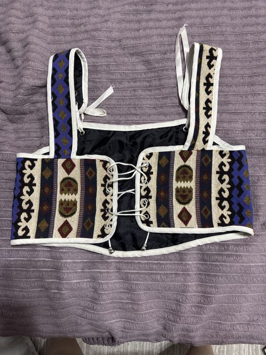 Продаю казахский корсет.