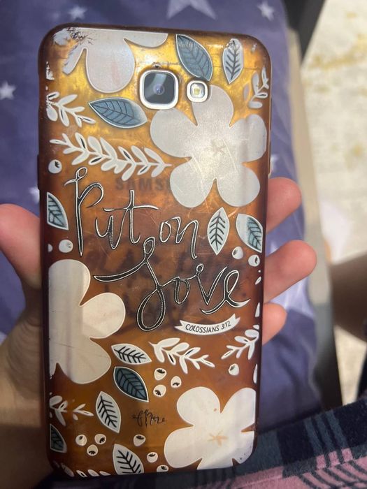 Самсунг хорошо работает