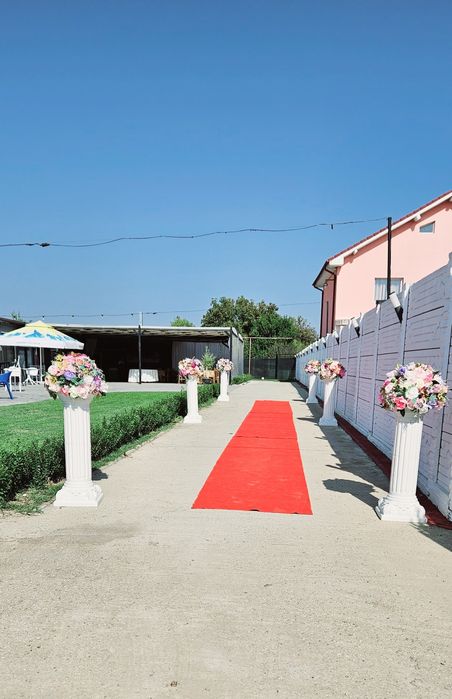 Aranjamente florale evenimente / Masuta mireasa /Panou floral/Arcada/M