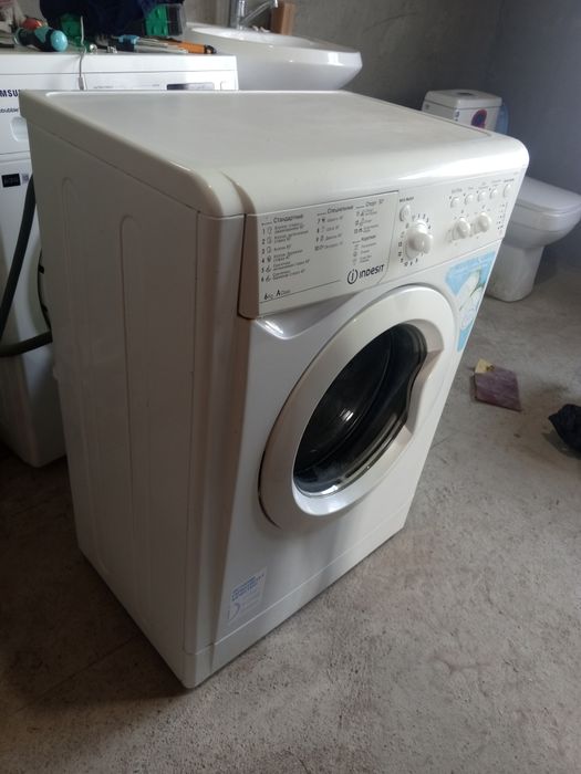 Стиральная машина indesit 6кг