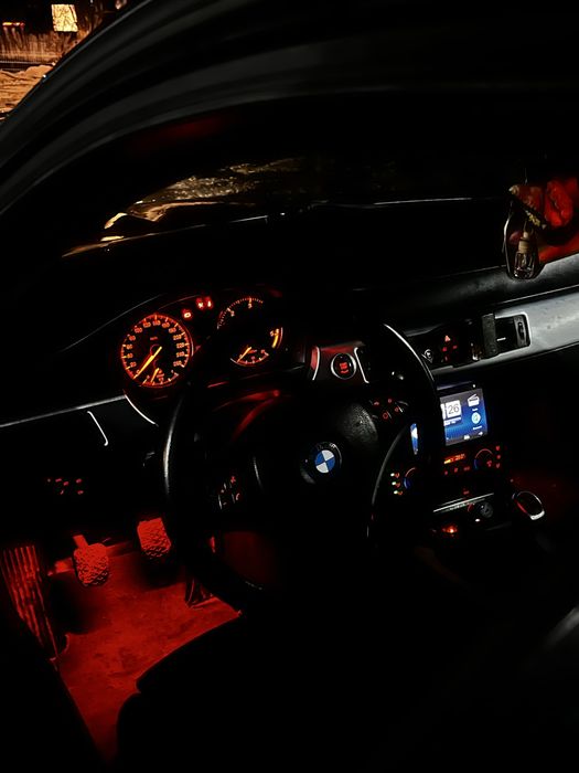 BMW Seria 3 E91 235CP Pachet M – Întreținută