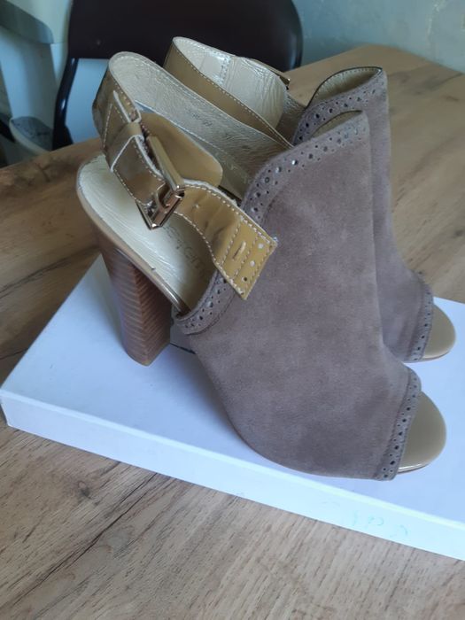 Босоножки кожаные 37р.