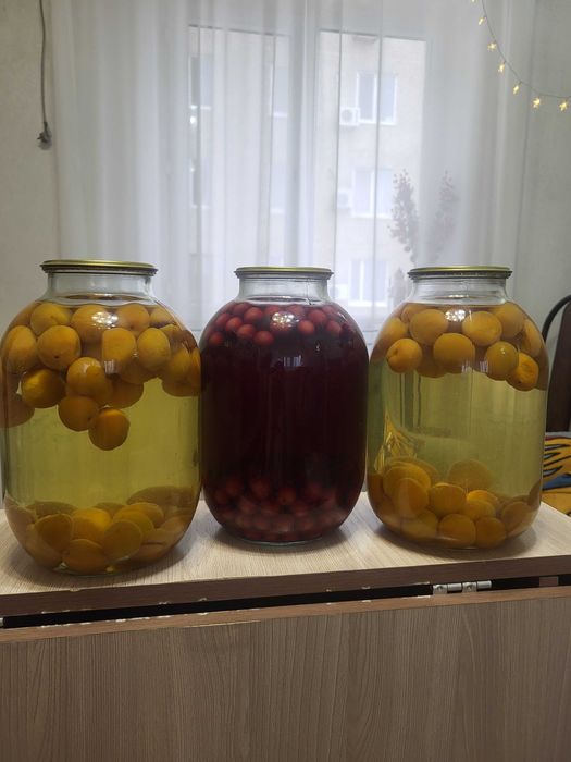 Компот консервированый домашний