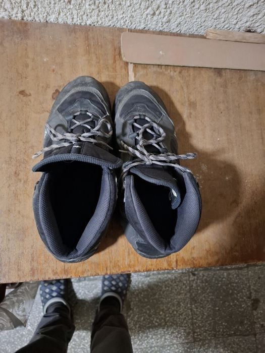 Продавам мъжки обувки
Размер: 43