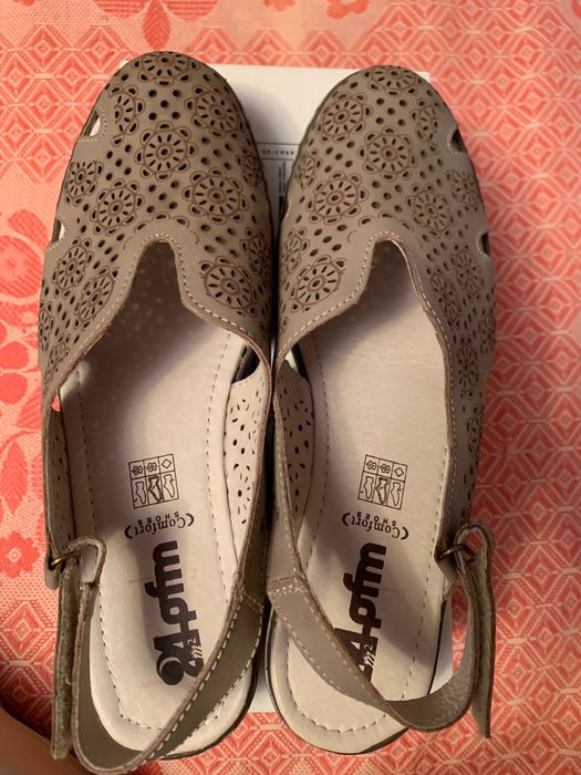 Босоножки женские