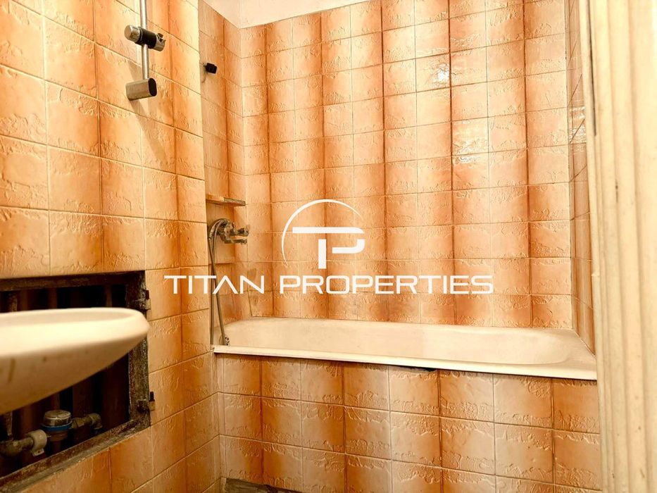 Продава се Тристаен апартамент в Пловдив, Тракия - 78 кв.м за 876 €/кв.м - Снимка #9
