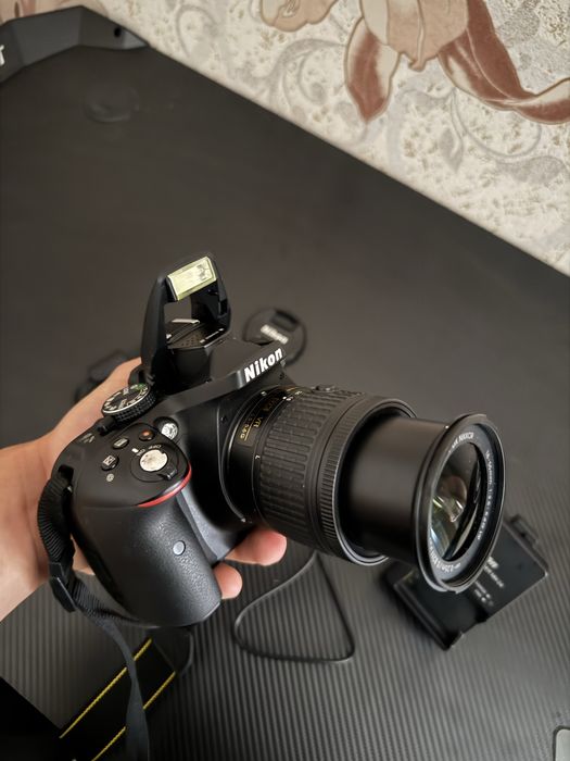 Nikon D5300 почти новая