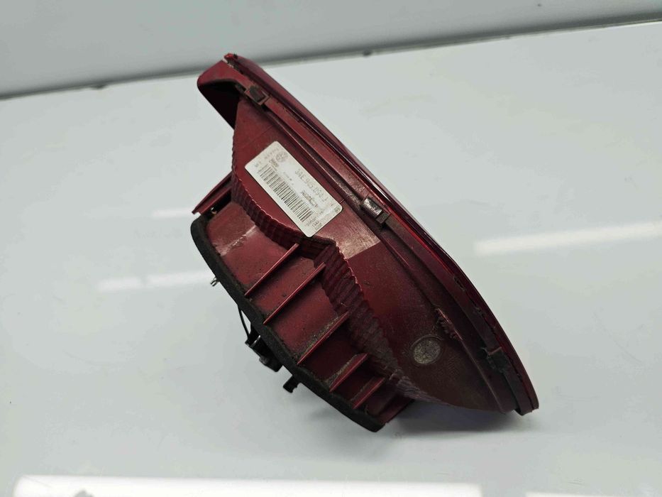 Stop haion dreapta Volkswagen Passat B7 (362) [Fabr 2010-2014] 3AE945