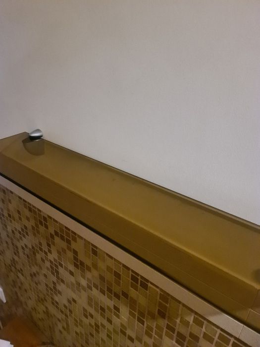 Продам полочку стеклянную