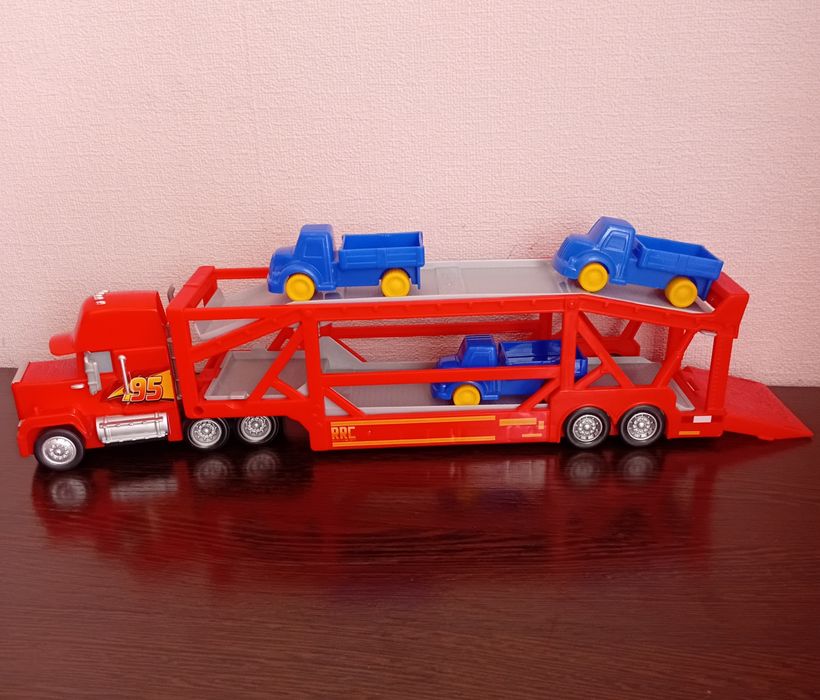 Продам детские машинки