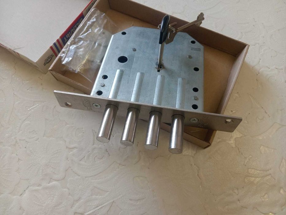 Замок врезной Базальт 1.05.01 Эльбор