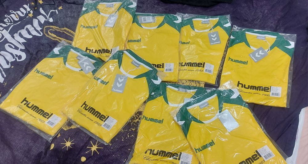 Echipament/Tricouri Hummel