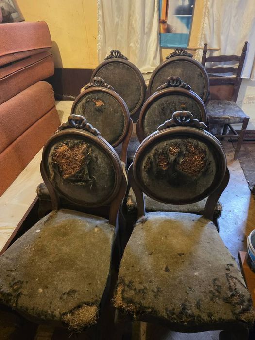 Старинни столове комплект