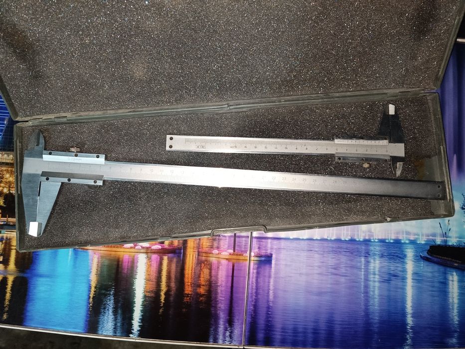 Штангенциркуль  цена 450 ming