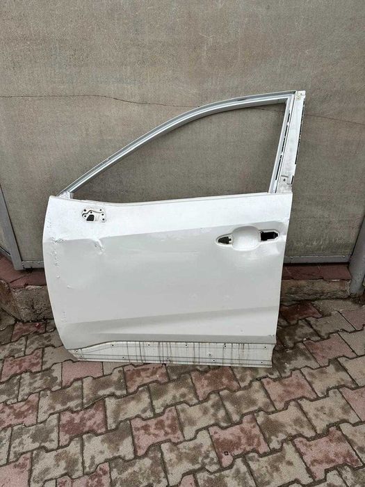 Запчасти по кузову на TOYOTA RAV 4 кузов 30 40 50