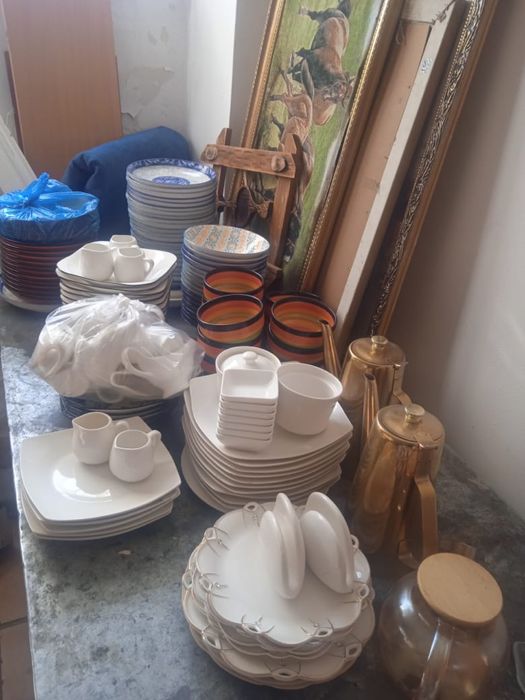 Продам юрту, посуды и стол