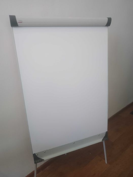 Доска для офиса школьная.