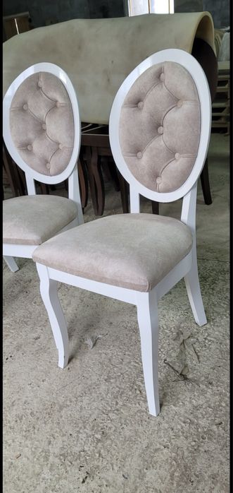 Mobila,masa cu scaune