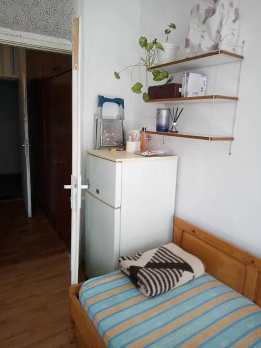 Дава се под наем Едностаен апартамент в София, Люлин 7 - 32 кв.м за 358 € - Снимка #1