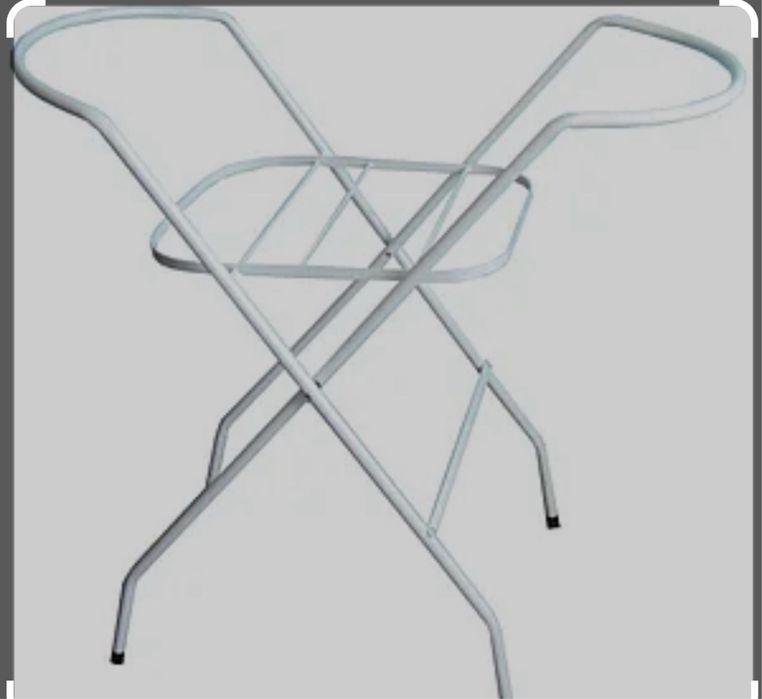 Детская кровать, шезлонг, столик, манеж