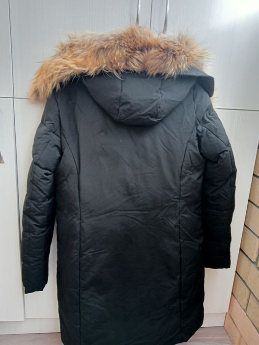Пуховик с натуральной опушкой