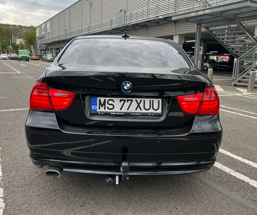 BMW Seria 3 2.0d e90 LCI