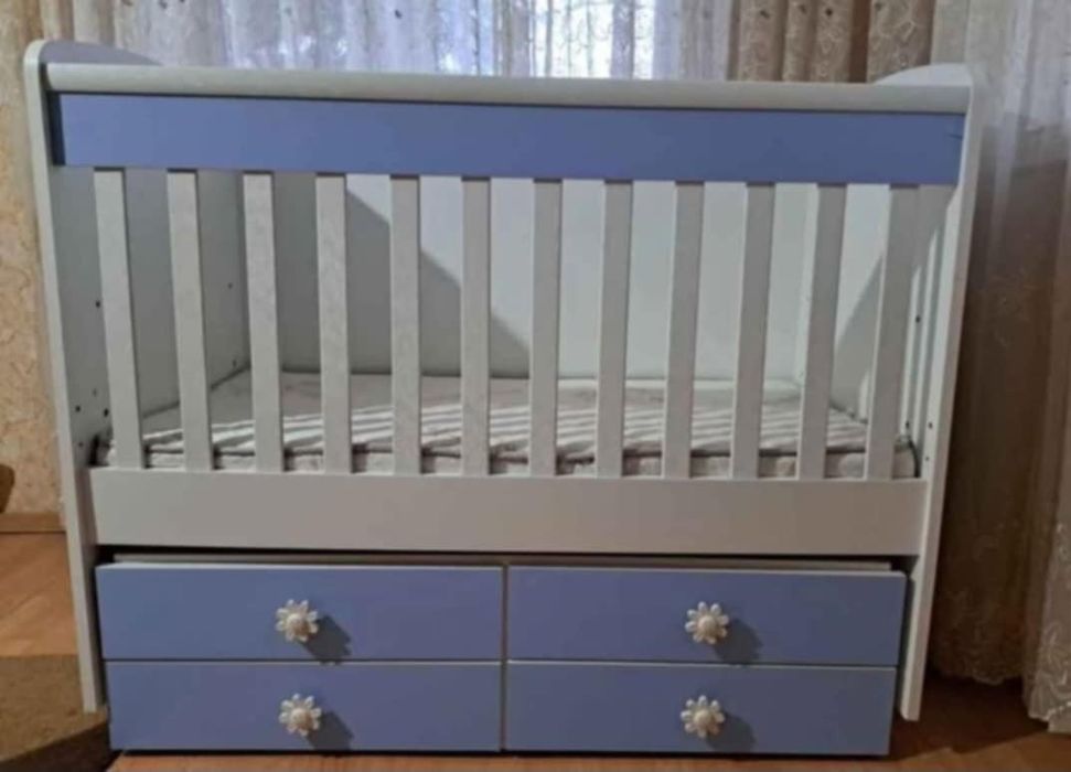 Продавам кошара с матрак