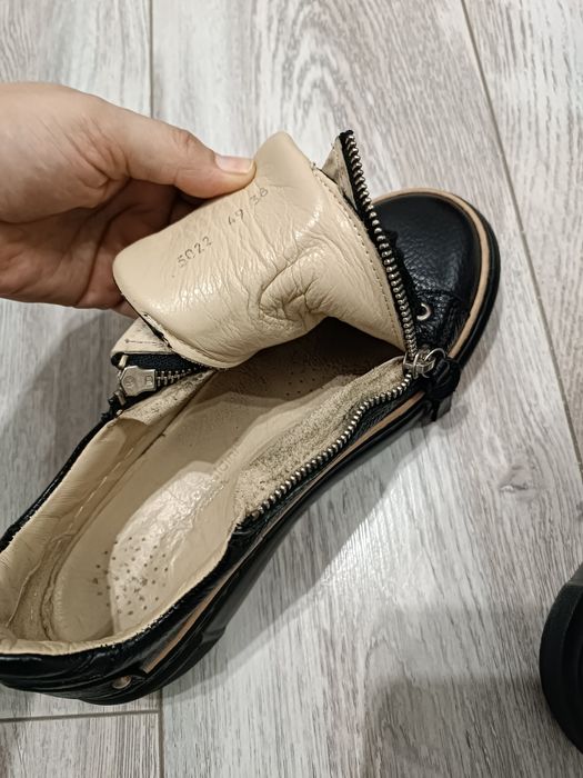 Ботинки кожаные женские