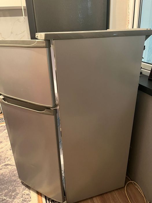 Холодильник сатылады