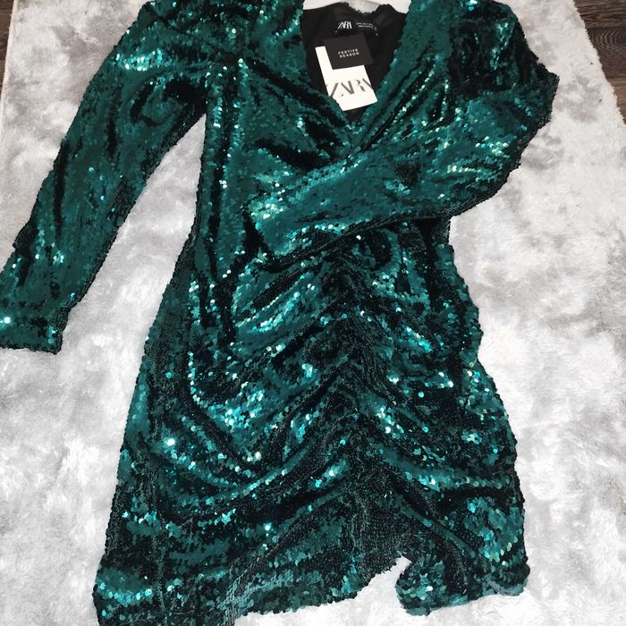 Ново!!! Дамска рокля с пайети Зара