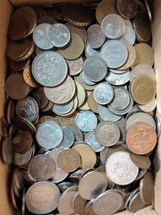 Monede pentru diferite proiecte