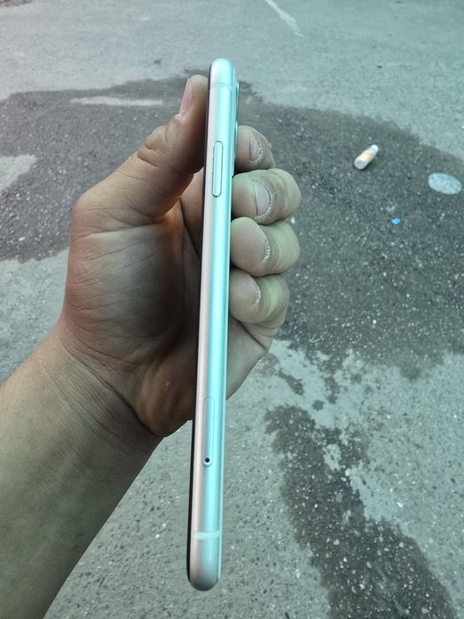 iphone 11. 128gb