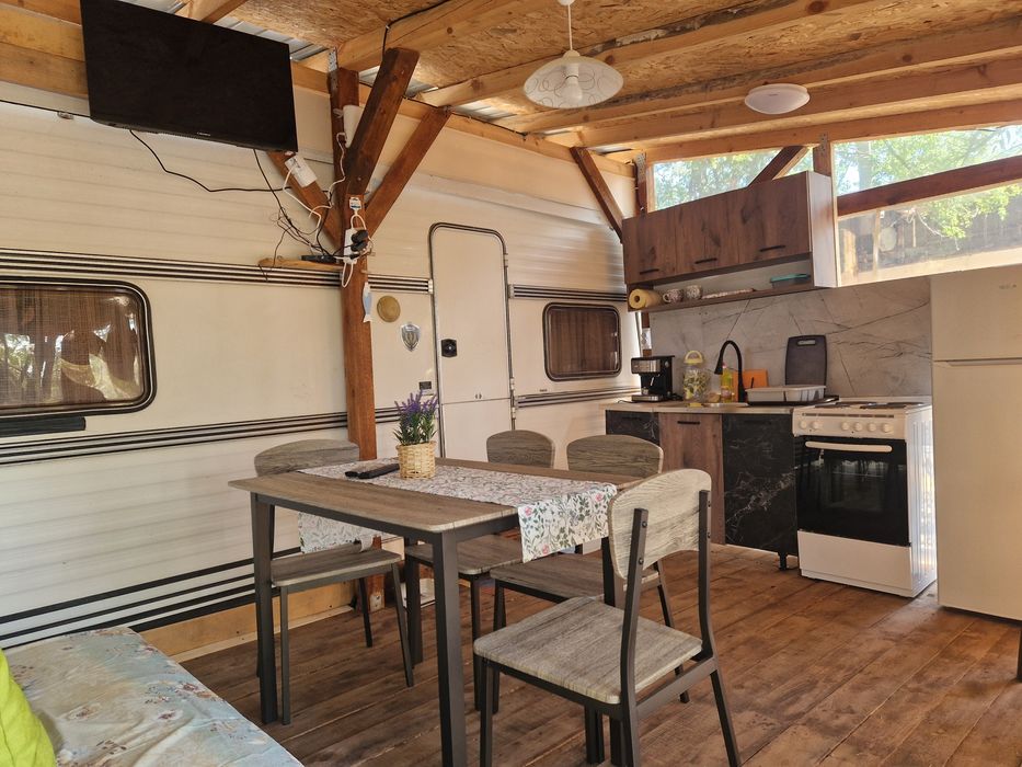 Каравана "Морска гледка" в къмпинг Ахелойска битка