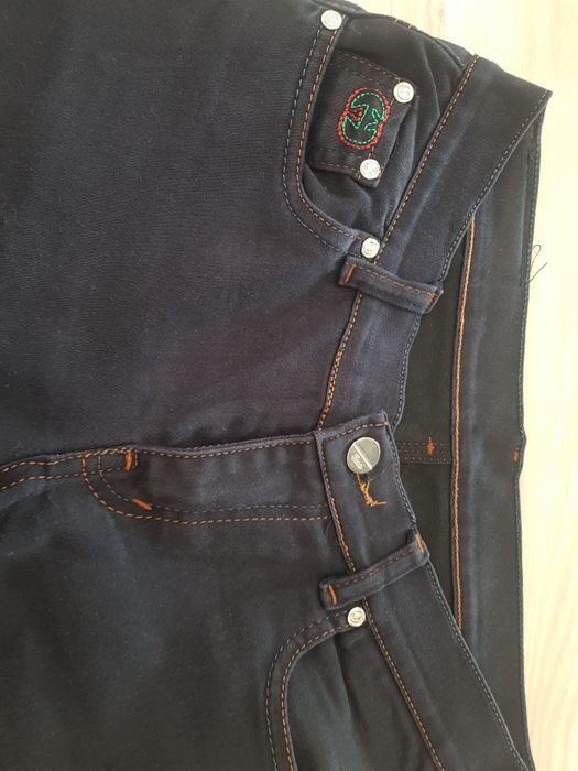 Blugi Gucci de calitate