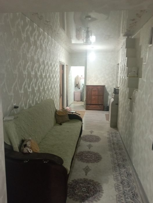 Продаётся 3 комнатная просторная квартира