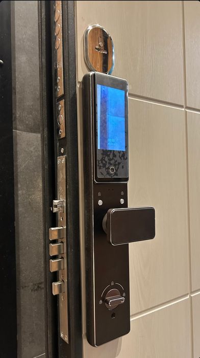 Смарт (электронный, умный) замок