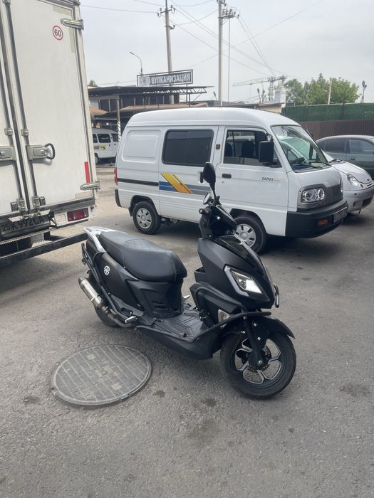 Sotiladi skuter 600$ narxi keliwiladi joyida