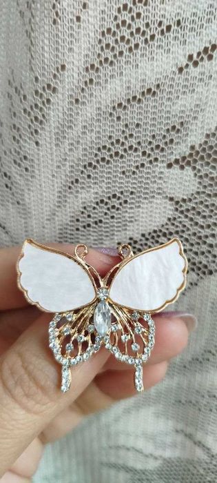 Брошь отличного качества